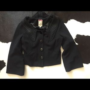 Yoana Baraschi black jacket